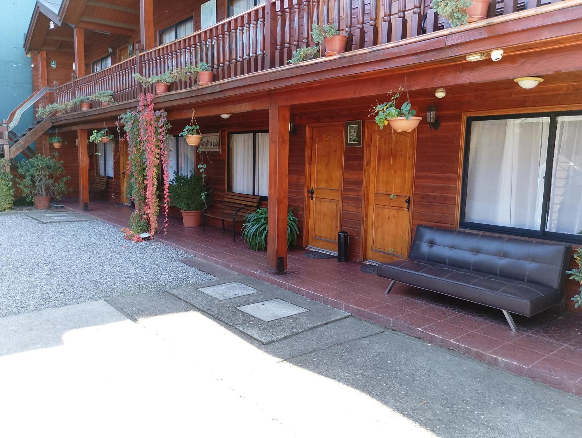 Apart-Hotel Colonia-Koenigsberg Estacionamiento Deptos Completos Ubicado En El Centro De Valdivia Aire Acondicionado المظهر الخارجي الصورة