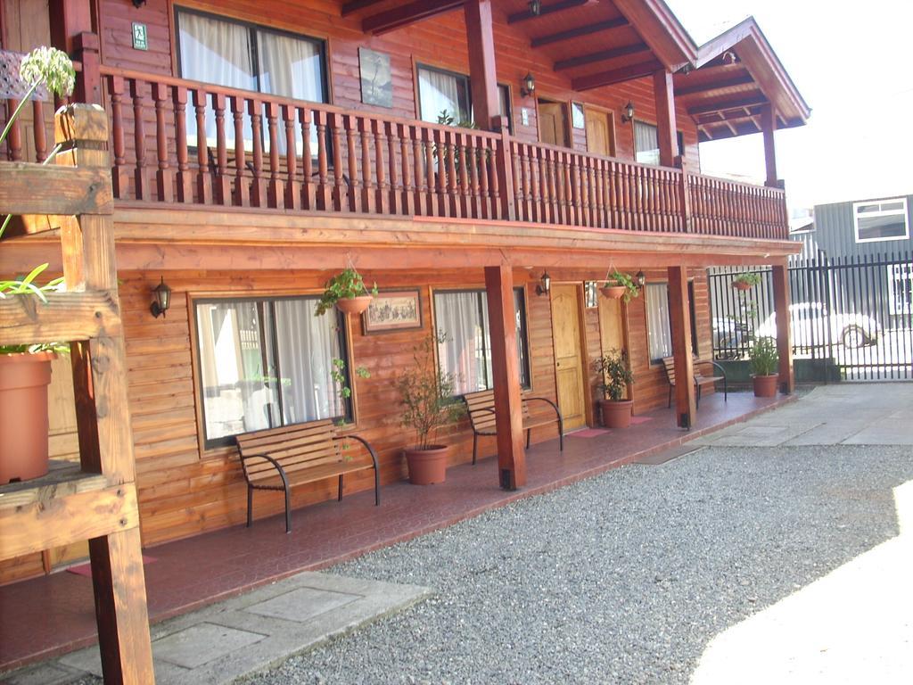 Apart-Hotel Colonia-Koenigsberg Estacionamiento Deptos Completos Ubicado En El Centro De Valdivia Aire Acondicionado المظهر الخارجي الصورة
