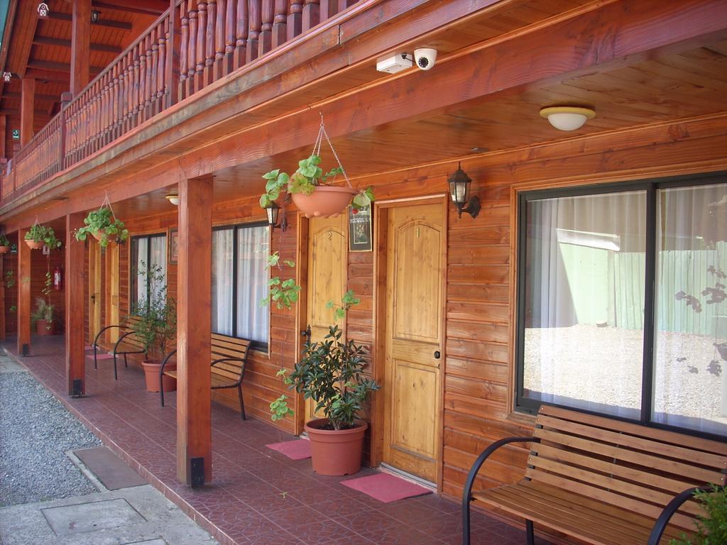 Apart-Hotel Colonia-Koenigsberg Estacionamiento Deptos Completos Ubicado En El Centro De Valdivia Aire Acondicionado المظهر الخارجي الصورة